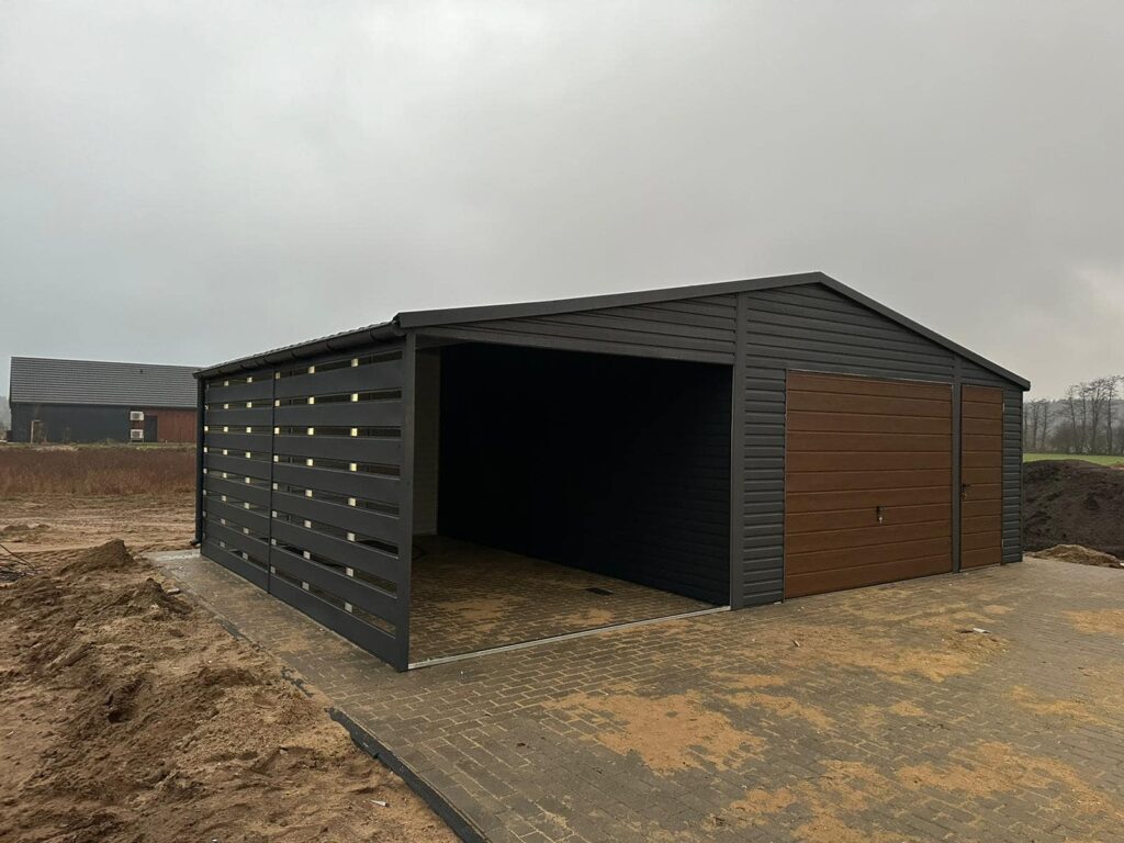 Garaż Akrylowy 8×5,5m (garaż 5m x 5,5m + 3m wiata)   ID W06