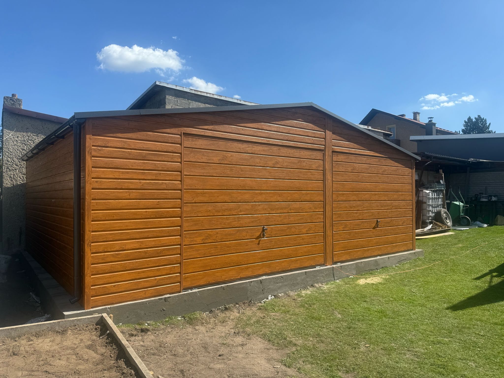 Garaż drewnopodobny 7x5,5m ID- D30