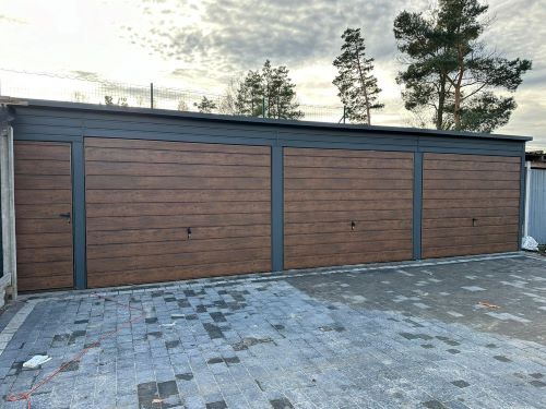 Garaż akrylowy 10x7m ID A01